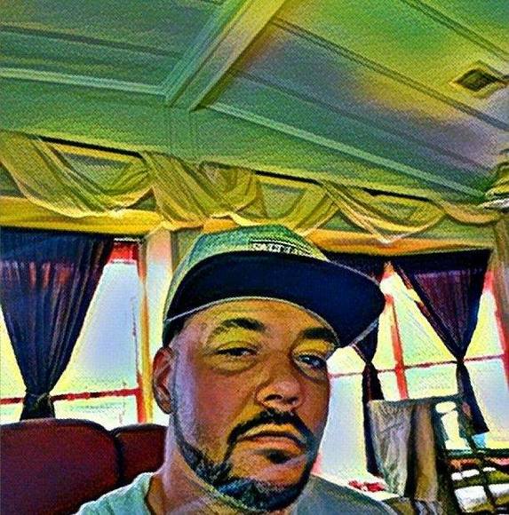 Profile Picture of Matthew Smades (@matthewsmades) on Poshmark