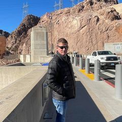 Profile Picture of Tim Holyfield (@tim.holyfield) on Tiktok