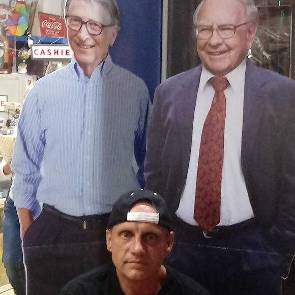 Profile Picture of Edward Priestino (@priestino9717) on Poshmark