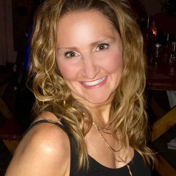 Profile Picture of Alicia Kelly (@arkellypa) on Poshmark