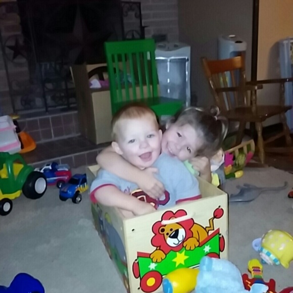 Kim Allphin - Poshmark Profile Picture of Kim Allphin (@kimallphin50) on Poshmark