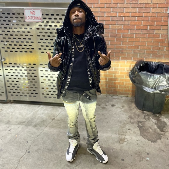 Profile Picture of Ladarius Gadison (@cinodolla2012) on Poshmark