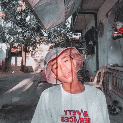 Profile Picture of Clythe_the_plum (@JustinM68798752) on Twitter