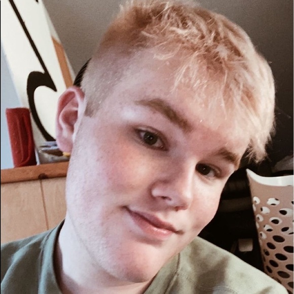 Profile Picture of Luke Cullen (@lukecullen4545) on Poshmark
