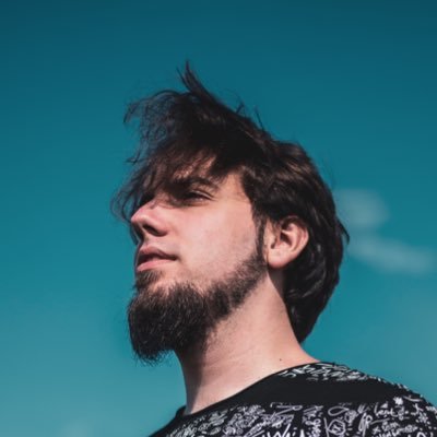 Profile Picture of Carol Von Vogel (@metalmonsster) on Twitter