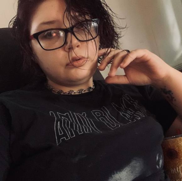 Profile Picture of Hannah Childree (@damon_asher) on Poshmark
