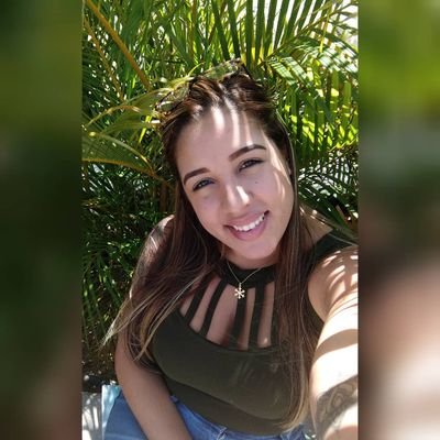 Profile Picture of Jeannie Jimenez (@jeanniejimene15) on Twitter