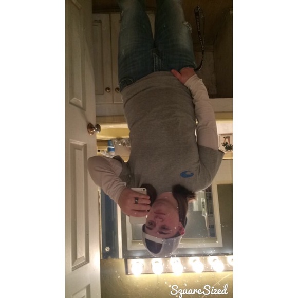 Profile Picture of Danielle Wooten (@username194) on Poshmark