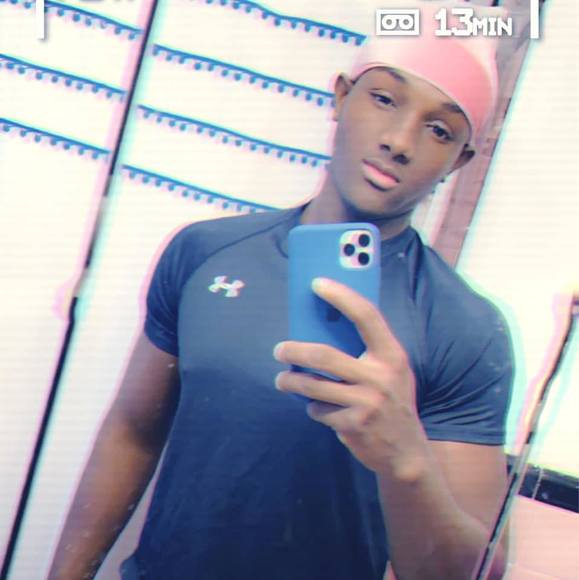 Profile Picture of Oran Thorpe (@fdggggh) on Poshmark