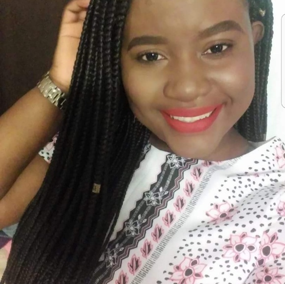 Profile Picture of Tamara Delinois (@tamara0319) on Poshmark