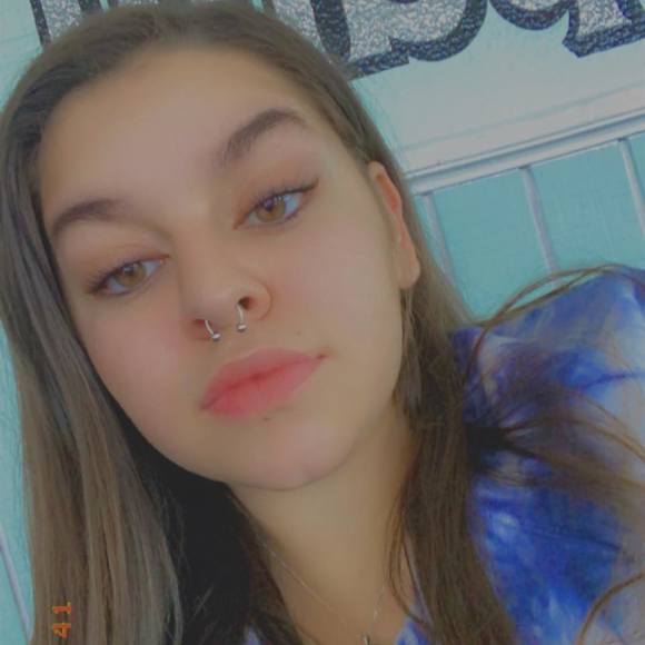 Profile Picture of Paulina Passalacqua (@p_passalacqua) on Poshmark