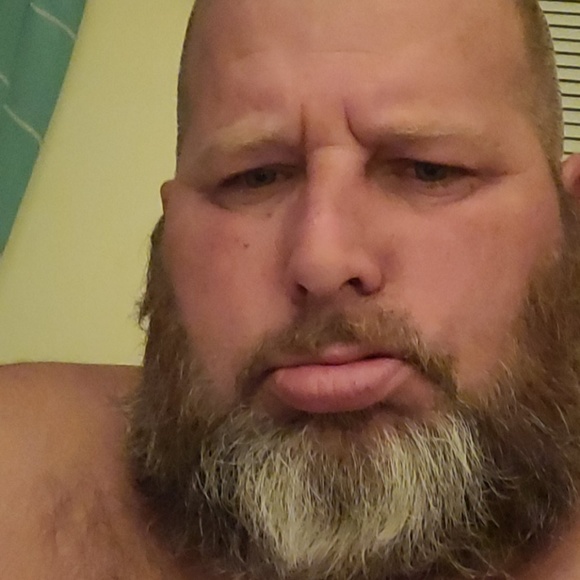 Profile Picture of Joe Vanfossen (@joev73) on Poshmark