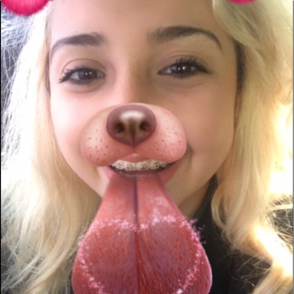 Profile Picture of Joanna Cordova (@joanna__cordova) on Poshmark
