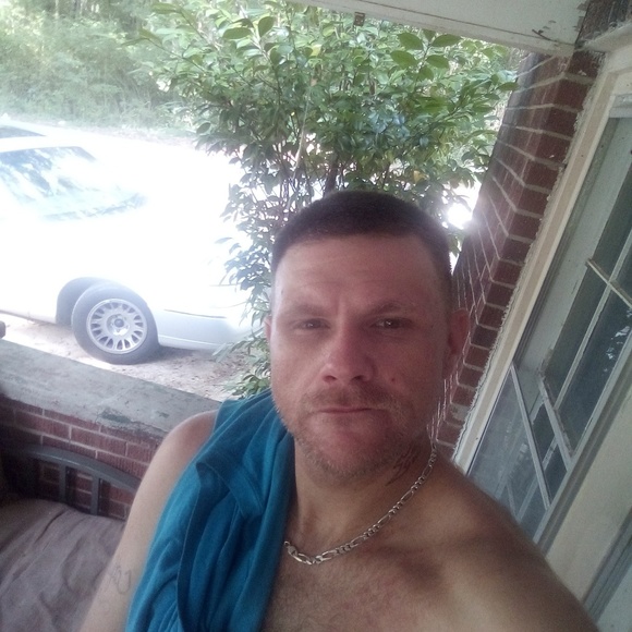 Profile Picture of Steven Rowe (@scboy864) on Poshmark