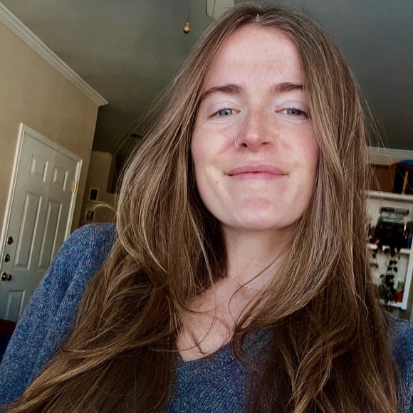 Profile Picture of Bailey Larsen (@larsenbk) on Poshmark