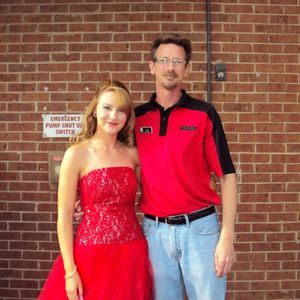 Profile Picture of Kristine Jones (@winebag) on Myspace