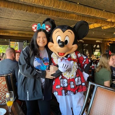 Profile Picture of Victoria Davidson. (@vdavidson_) on Twitter