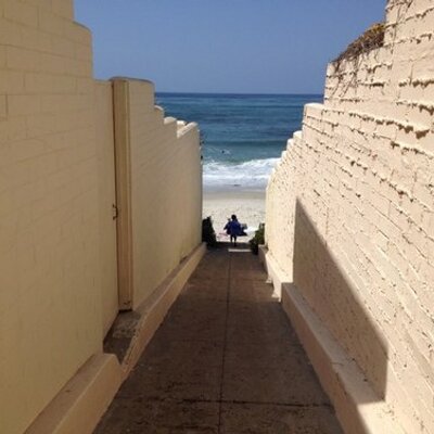Profile Picture of Andrea Matthews (@ridgeweird) on Twitter