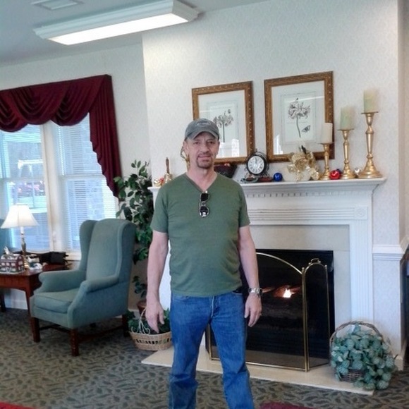 Profile Picture of David Blades (@nblade10) on Poshmark