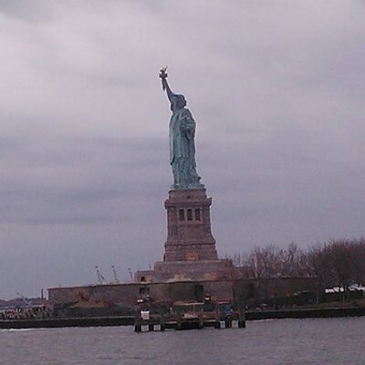 Profile Picture of Yesenia Negron (@ynegron64) on Twitter