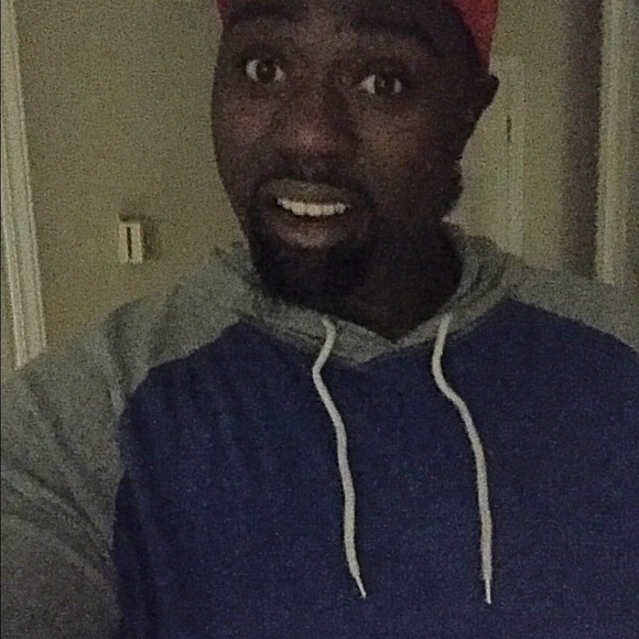 Profile Picture of Robert Hester (@theman1112) on Poshmark