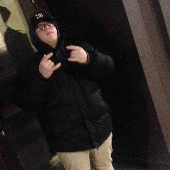 Profile Picture of Timothy Laboy (@tlaboy1) on Poshmark