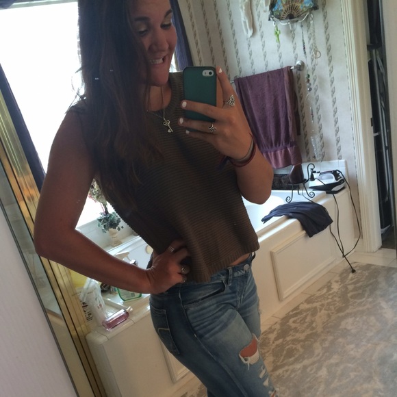 Katelyn Klewitz - Poshmark Profile Picture of Katelyn Klewitz (@katieklew13) on Poshmark