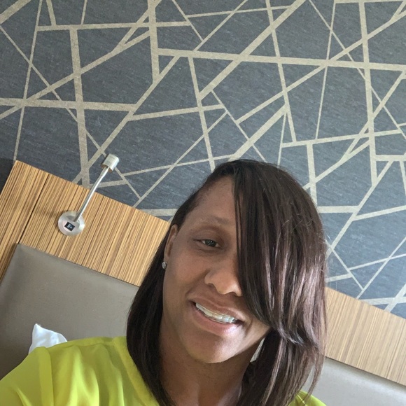 Profile Picture of Katrena Polite (@kmc2652001) on Poshmark