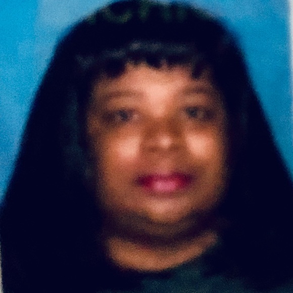 Profile Picture of Charlotta Marshall (@gunsmokemama) on Poshmark