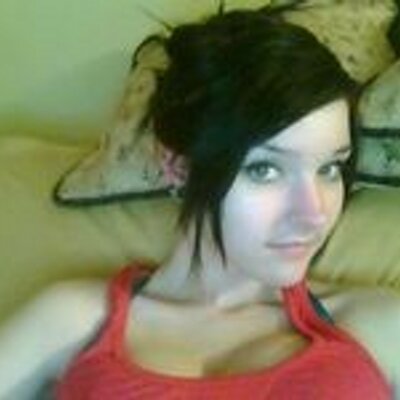 Profile Picture of Hedwig Behboodian (@HedisjSJk) on Twitter