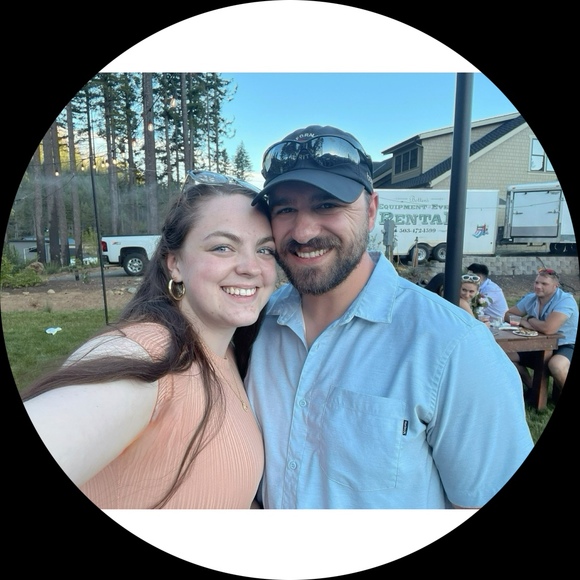 Profile Picture of Chloe Tompkins (@chloesophia8) on Poshmark