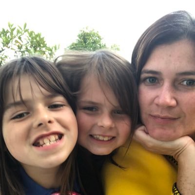 Profile Picture of Lisanewmark1980 (@lisanewmark1980) on Twitter