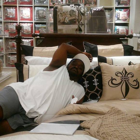 Profile Picture of Kerry Conway (@kerryconway15) on Poshmark