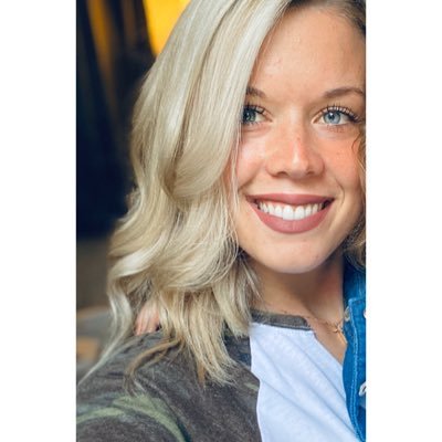 Profile Picture of Alexis Allen (@alexislynn01413) on Twitter