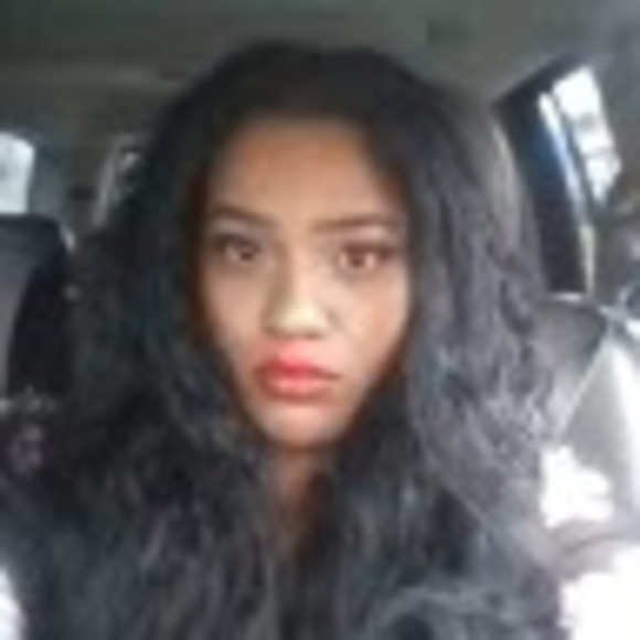 Profile Picture of Paulene Bahadur (@bahadurpaulene) on Poshmark