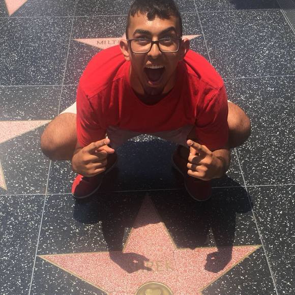 Michael Halasah - Poshmark Profile Picture of Michael Halasah (@mikehalasah) on Poshmark