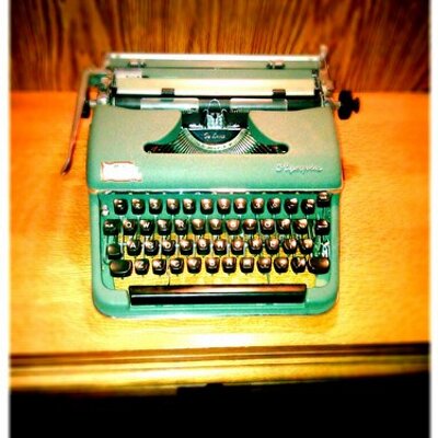 Profile Picture of Brad Woosley (@30daynovel) on Twitter
