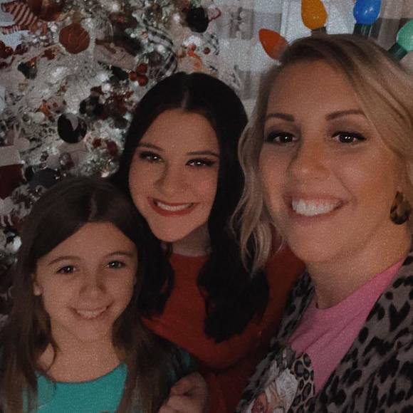 Profile Picture of Stephanie Stacy-sigmon (@stephaniestacy) on Poshmark