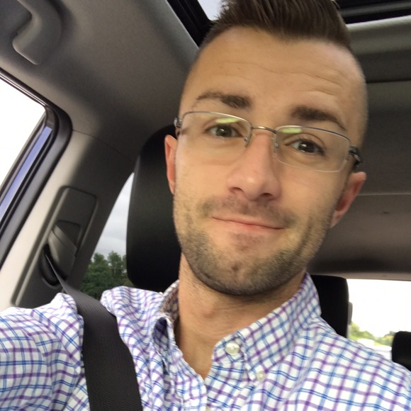 Profile Picture of Matt Delong (@delongmr) on Poshmark