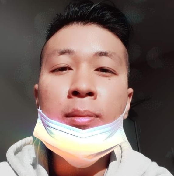 Profile Picture of Jesse Nguyen (@llslimmyll) on Poshmark