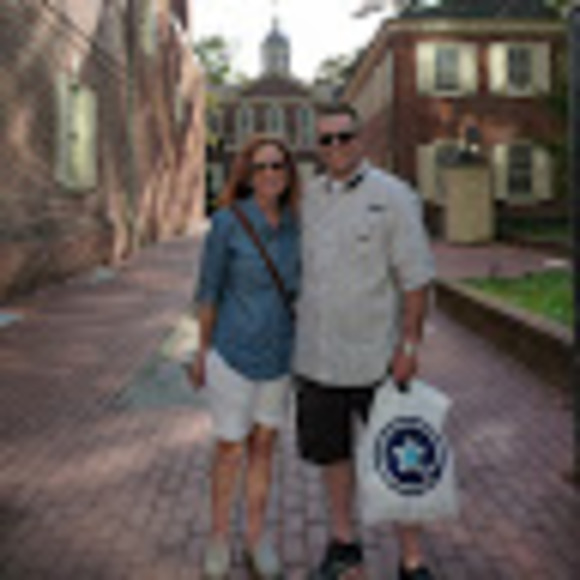 Profile Picture of Benson Smith (@bensonthesmith) on Poshmark