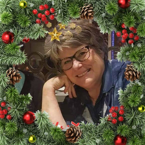 Profile Picture of Diane Matich (@matichmail) on Poshmark