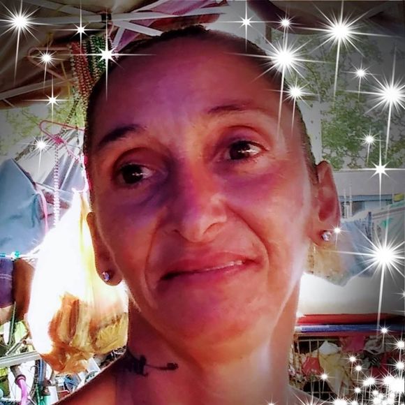 Profile Picture of Mandi Wright (@wrightmandi72) on Poshmark