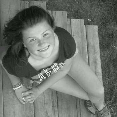 Profile Picture of Cora Marshall (@Coraswag) on Twitter