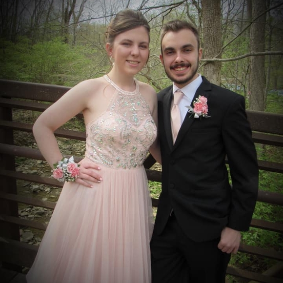 Profile Picture of Aaron Partin (@aaronpartin) on Poshmark