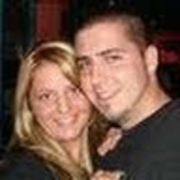 Profile Picture of Catie Stahlinski (@beachdazed24) on Poshmark