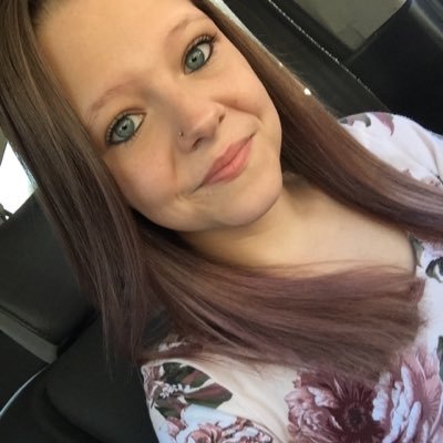 Profile Picture of Amber Layne (@AmberLayne13) on Twitter