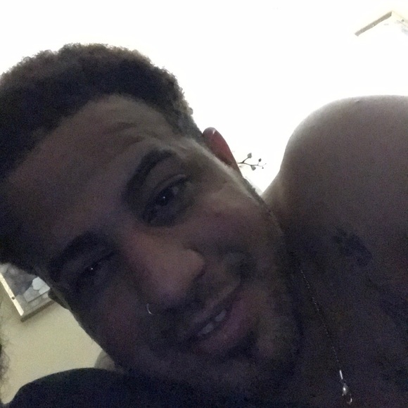 Profile Picture of Richard Vasquez (@richy_25922) on Poshmark