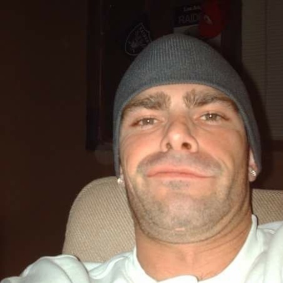 Sean Deer - Poshmark Profile Picture of Sean Deer (@seanmdeer) on Poshmark