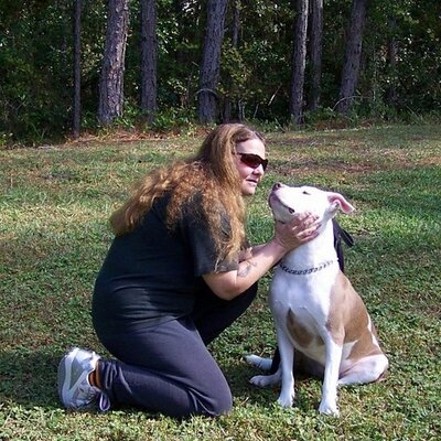 Profile Picture of Andrea Shaner (@andreainfl) on Twitter